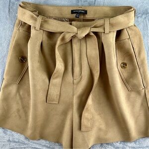 NWT Banana Republic Brown Suede Belted Shorts- 0